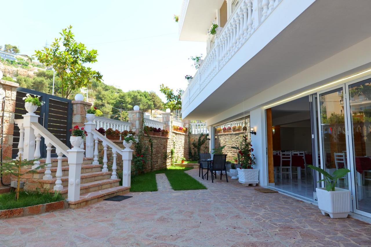 Elite Hotel Sarandë Exteriör bild
