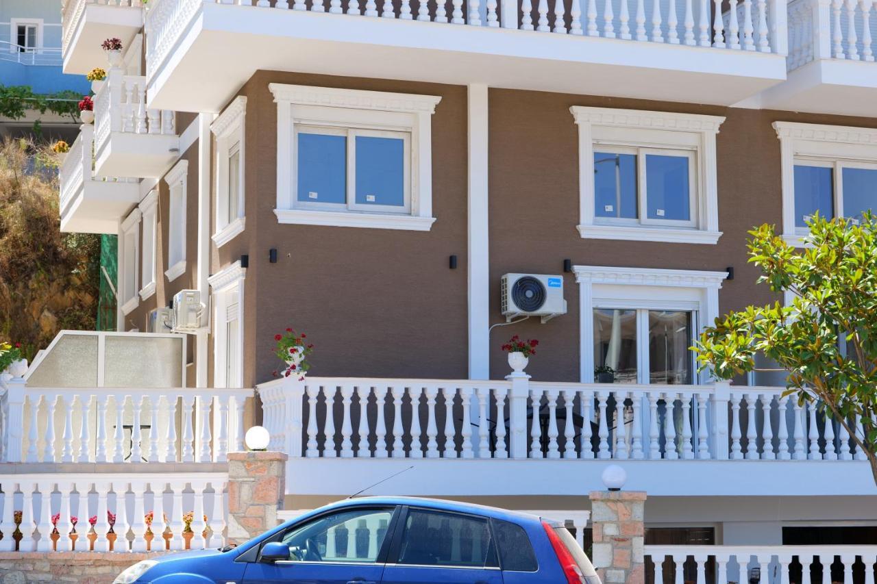Elite Hotel Sarandë Exteriör bild